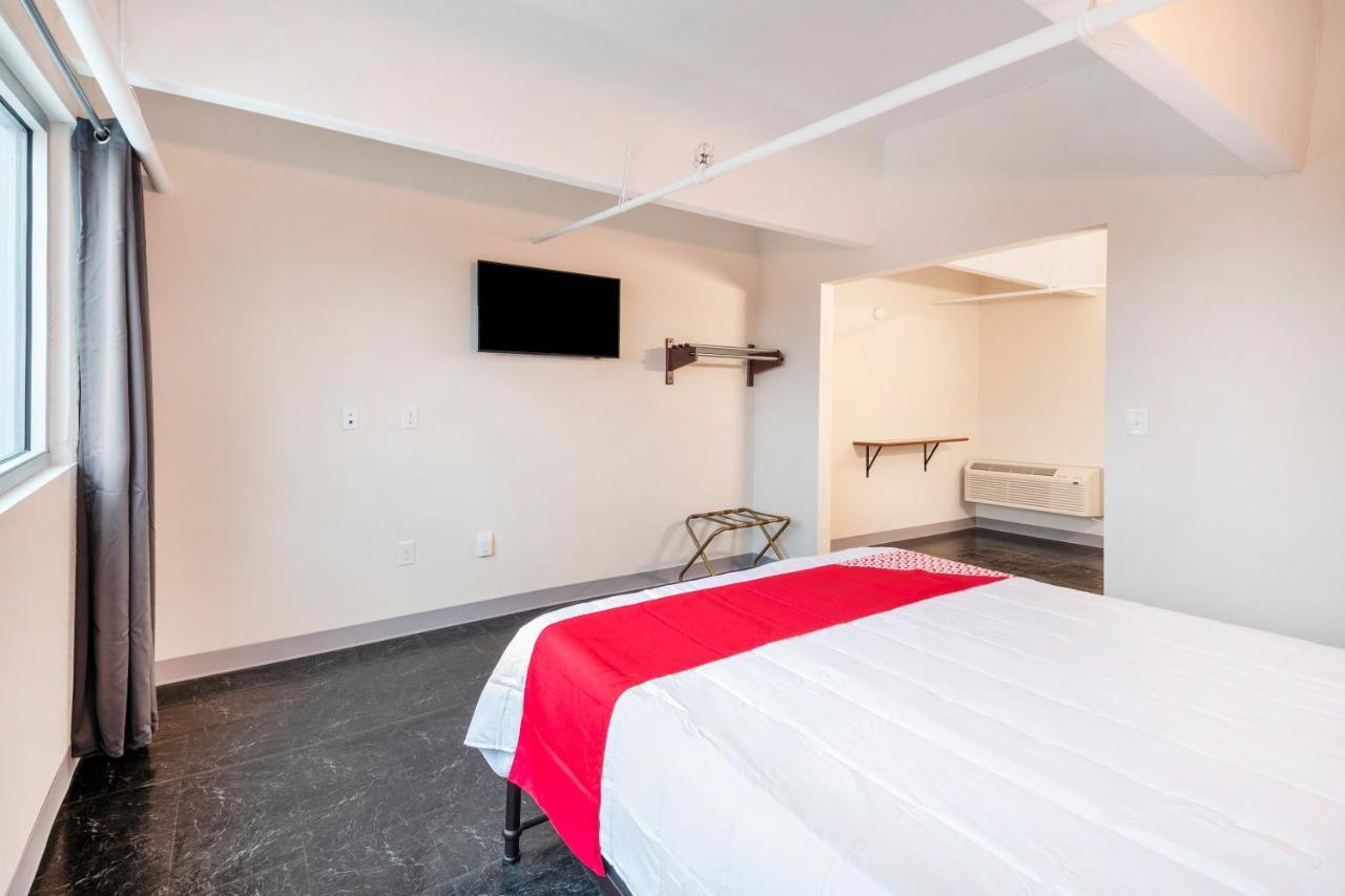 Oyo Hotel & Apartments Houston Galleria Zewnętrze zdjęcie
