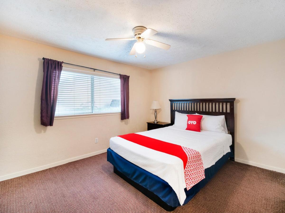 Oyo Hotel & Apartments Houston Galleria Zewnętrze zdjęcie