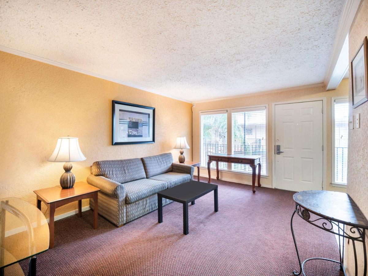 Oyo Hotel & Apartments Houston Galleria Zewnętrze zdjęcie